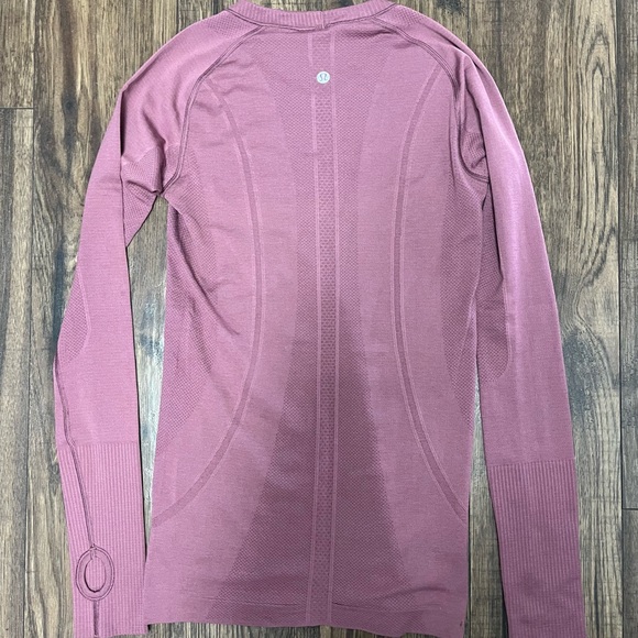 Lululemon Swiftly Shirt 4 - Picture 2 of 2